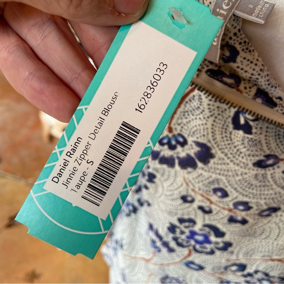 Daniel Rainn Jinnie Zipper Detail Blouse Size S Blue Floral Roomy Career Casual - Picture 11 of 15